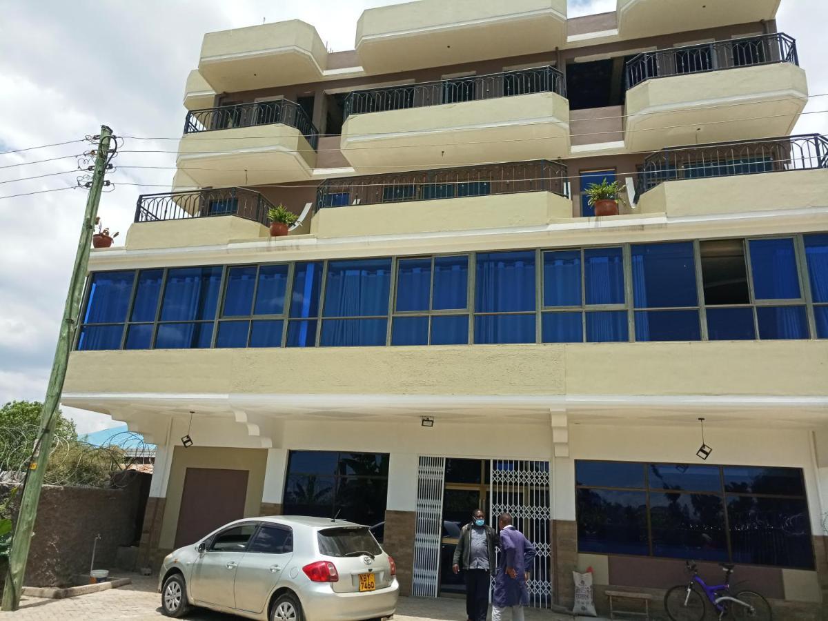 Hotel Taji Nanyuki Zewnętrze zdjęcie